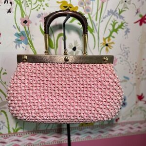 Raffia beaded frame purse 1950s vintage pink